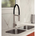 Monocomando Versatile Black em Aço Inox com Mangueira de Silicone Preto - Imagem 2